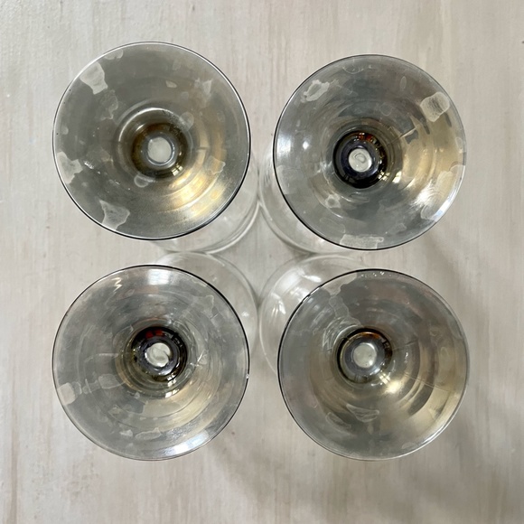 Retro Clear 8-ounce Goblets with Dark Iridescent Foot - Set of 4 - Picture 7 of 7